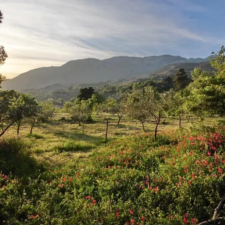 Cuca Alojamento de Turismo Rural *